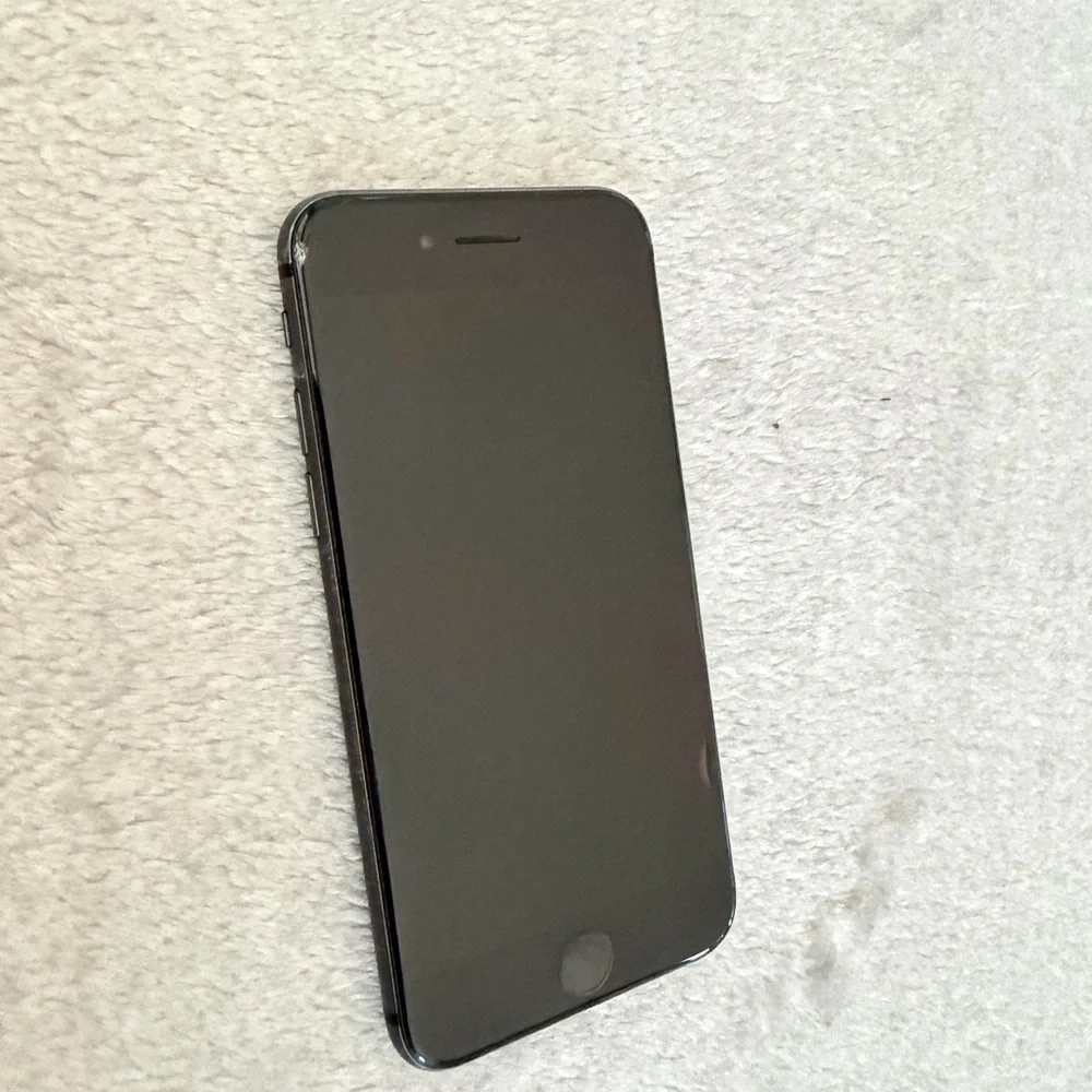 iphone 8 unlocked - Picture 3 of 6